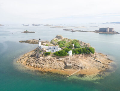 chateau du taureau baie de morlaix ile louët